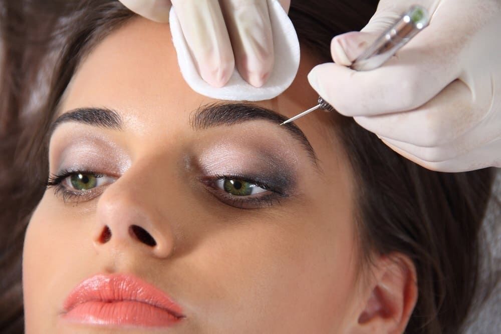 Перманентный макияж: гид о процедуре